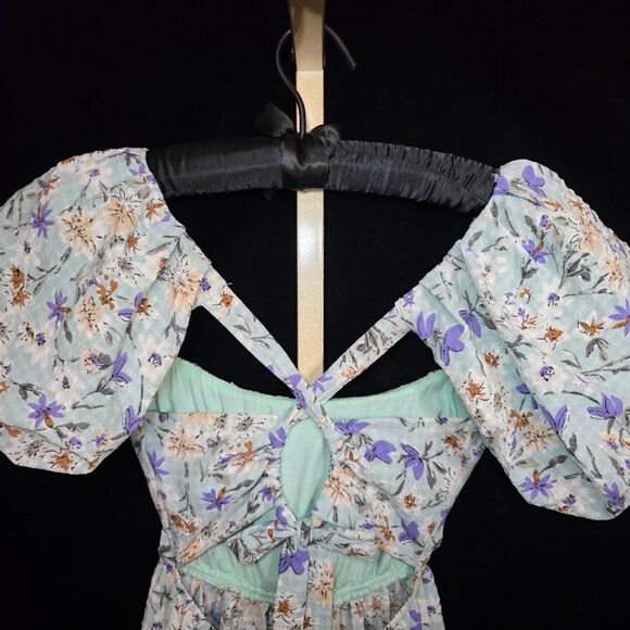 ASTR THE LABEL Bubble Sleeve Cross Tie Open Back Floral Tiered Midi Dress XS - Picture 8 of 10